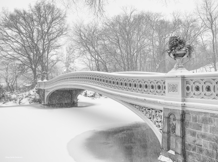 tp-snowy-bow-bridge-nyc-12-17-16